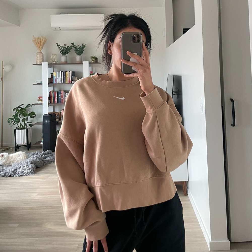 NIKE